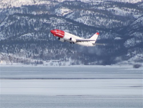 NorwegianAirShuttle03