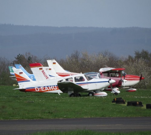 SmallAircraft-D-EAHU-01