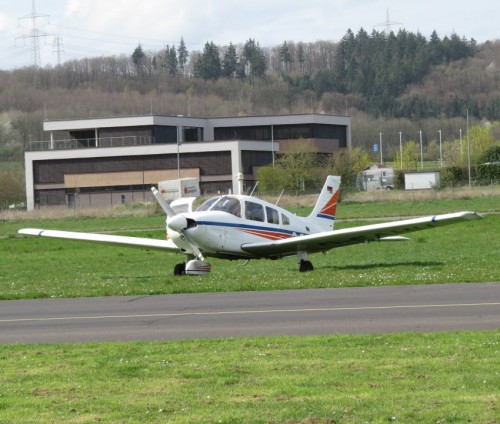 SmallAircraft-D-EAHU-02