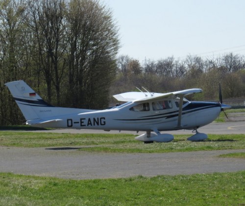 SmallAircraft-D-EANG-03