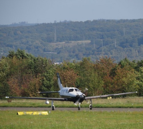 SmallAircraft-D-EAPX-04