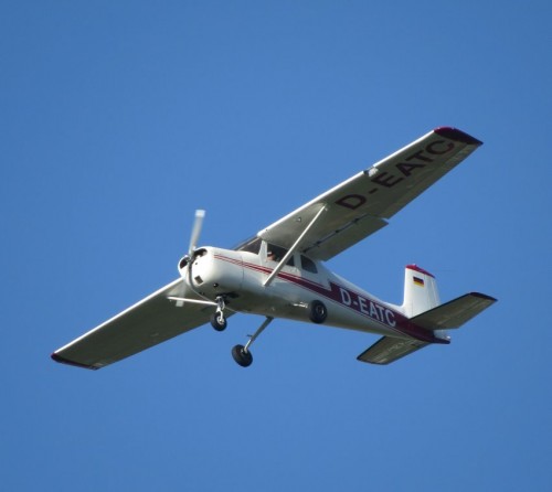 SmallAircraft-D-EATC-01