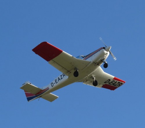 SmallAircraft-D-EAZR-02