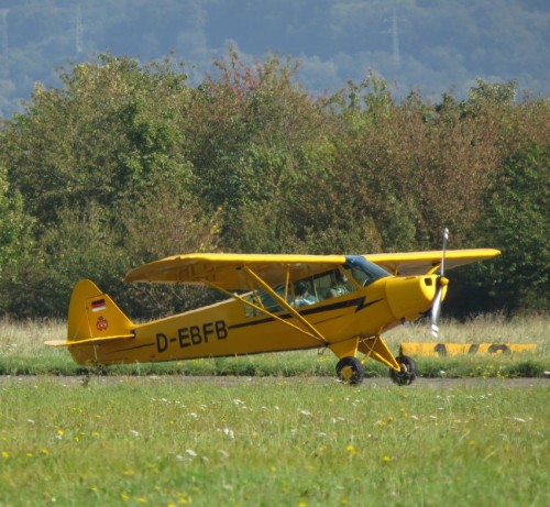 SmallAircraft-D-EBFB-02
