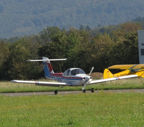 SmallAircraft-D-EBMN-08