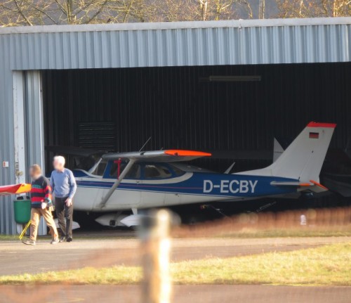 SmallAircraft-D-ECBY-02