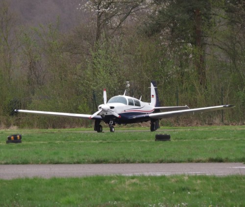SmallAircraft-D-EDED-04