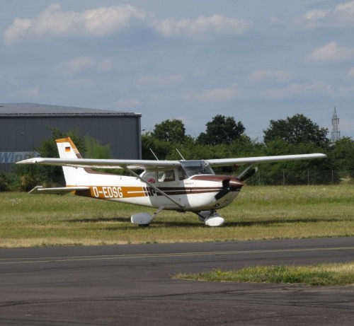 SmallAircraft-D-EDSG-02