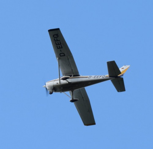 SmallAircraft-D-EEFQ-01