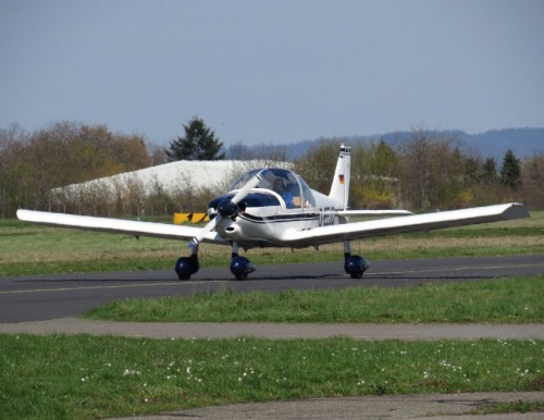 SmallAircraft-D-EEJD-04