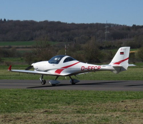 SmallAircraft-D-EFCP-02