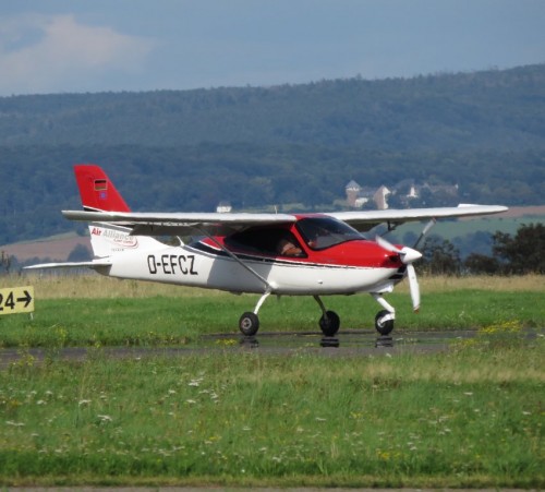 SmallAircraft-D-EFCZ-03