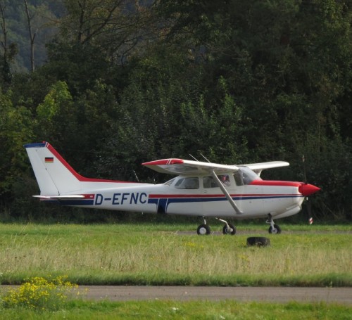 SmallAircraft-D-EFNC-06