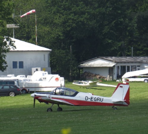 SmallAircraft-D-EGRU-05