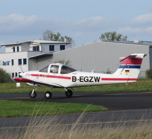 SmallAircraft-D-EGZW-04