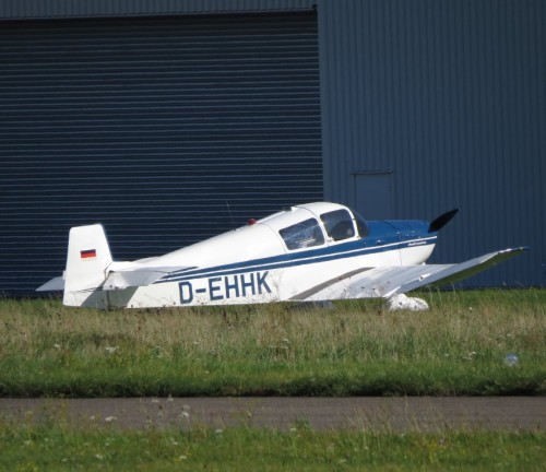 SmallAircraft-D-EHHK-02