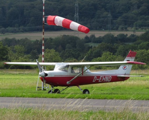 SmallAircraft-D-EHND-03