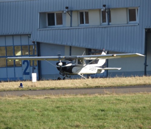 SmallAircraft-D-EIFP-01