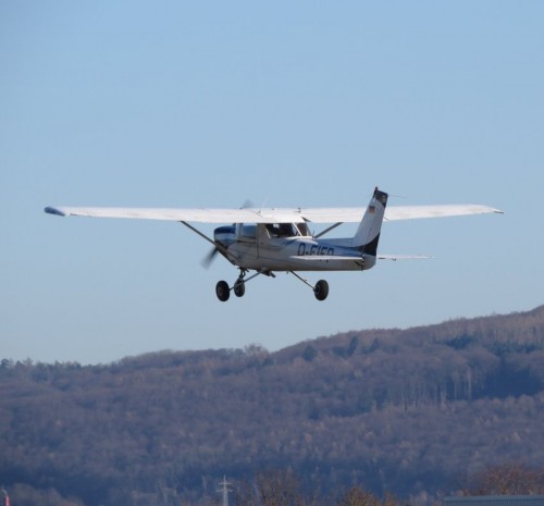 SmallAircraft-D-EIFP-04