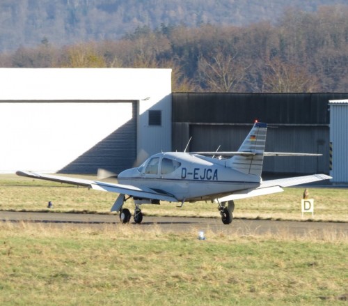 SmallAircraft-D-EJCA-02