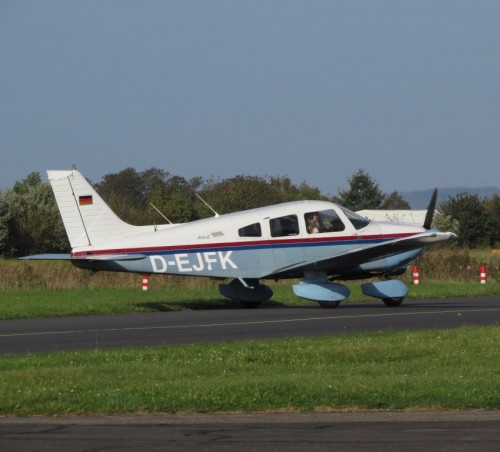 SmallAircraft-D-EJFK-03