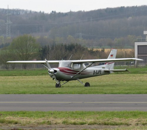 SmallAircraft-D-EJPE-02