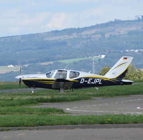 SmallAircraft-D-EJPL-03