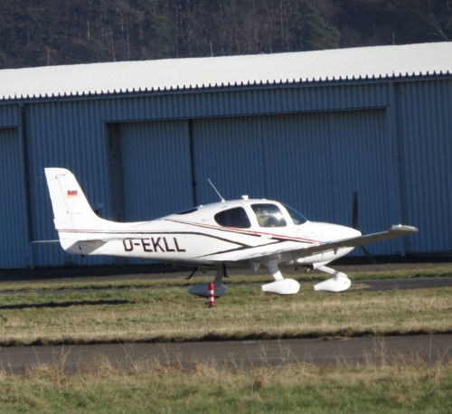 SmallAircraft-D-EKLL-02