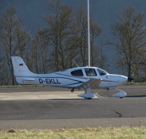 SmallAircraft-D-EKLL-04