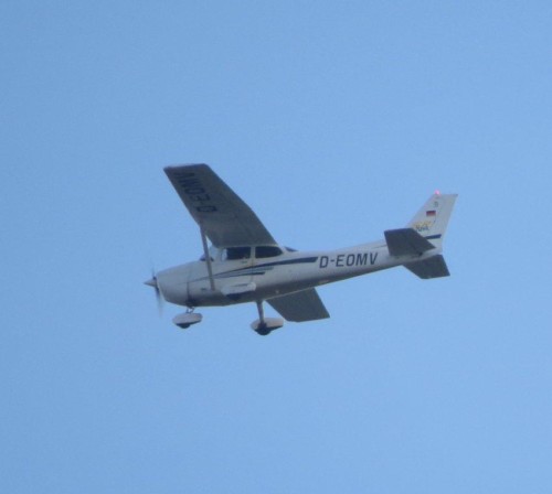 SmallAircraft-D-EOMV-01