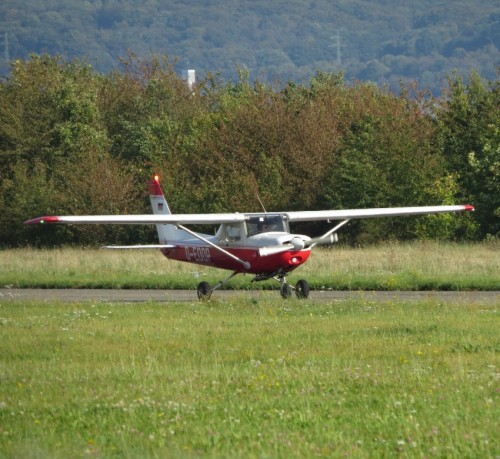 SmallAircraft-D-EOOP-02
