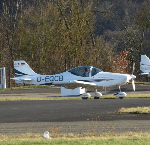 SmallAircraft-D-EQCB-03