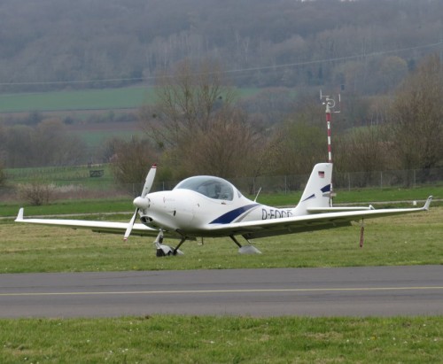 SmallAircraft-D-EQCC-03