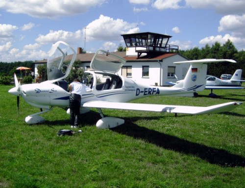 SmallAircraft-D-ERFA-01
