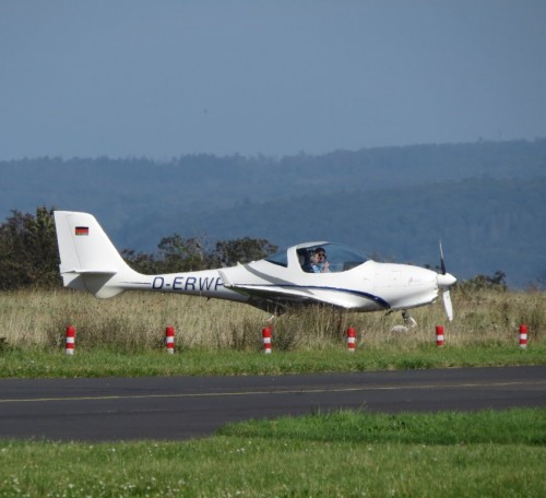 SmallAircraft-D-ERWP-01