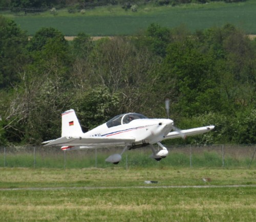 SmallAircraft-D-ESRV-03