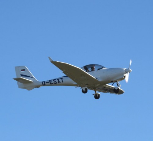 SmallAircraft-D-ESXT-03