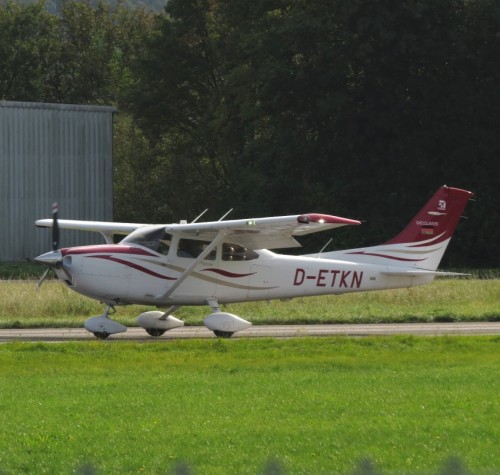 SmallAircraft-D-ETKN-03