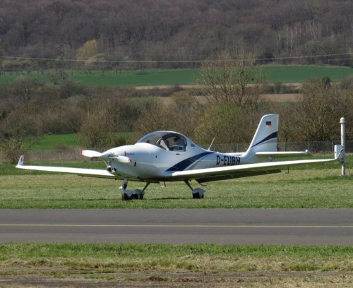 SmallAircraft-D-EUBH-01