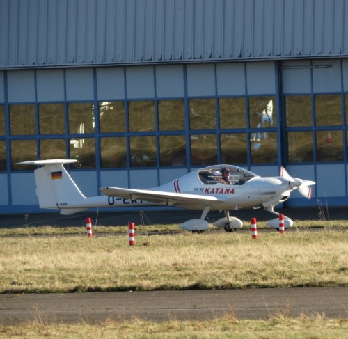 SmallAircraft-D-EXYY-02