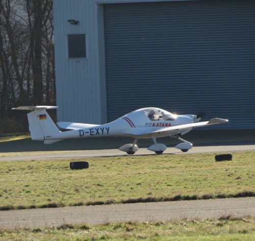 SmallAircraft-D-EXYY-04