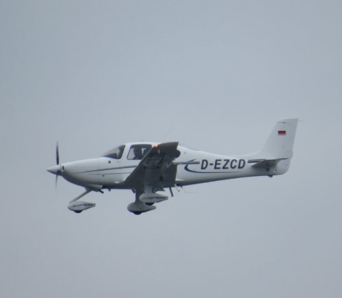 SmallAircraft-D-EZCD-01