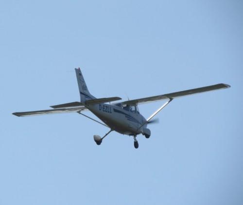 SmallAircraft-D-EZLL-05