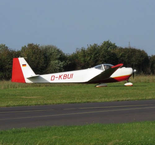 SmallAircraft-D-KBUI-02