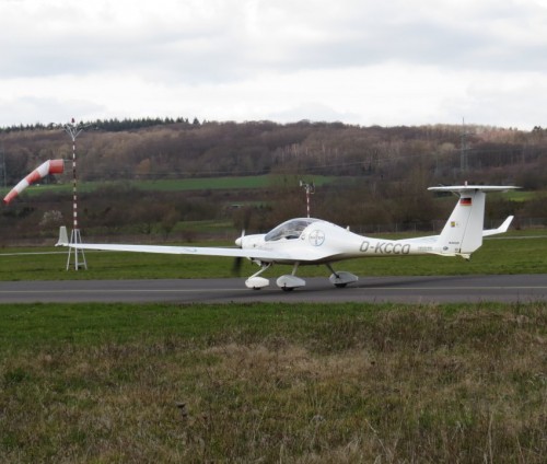 SmallAircraft-D-KCCO-07