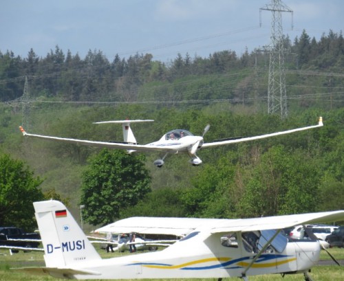 SmallAircraft-D-KGTI-04