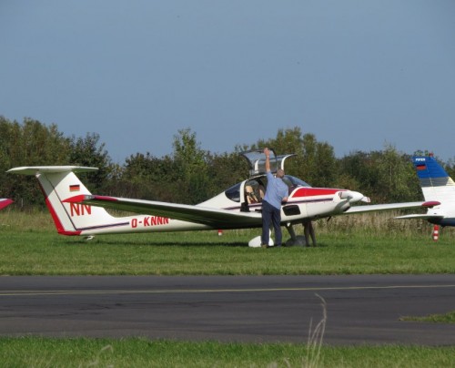 SmallAircraft-D-KNNN-02