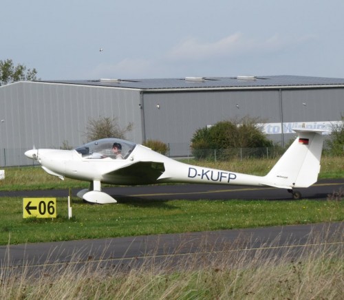 SmallAircraft-D-KUFP-05