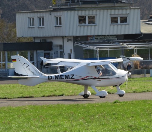 SmallAircraft-D-MEMZ-02