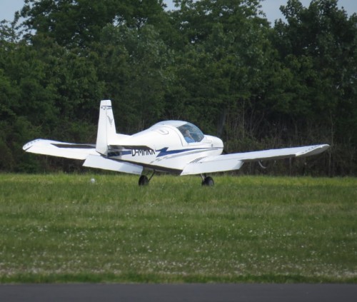 SmallAircraft-D-MHKK-02
